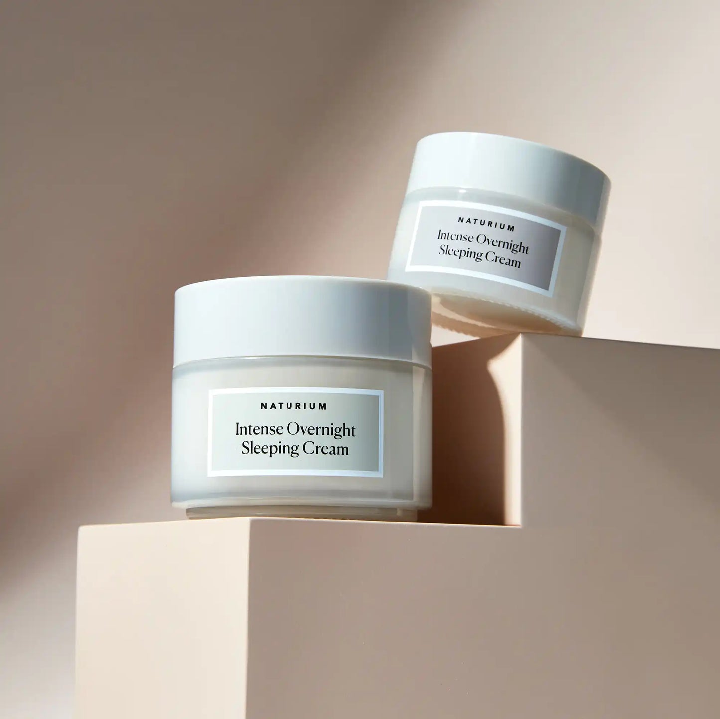 intense-overnight-sleeping-cream-jumbo-b0 11_18_2021_Naturium0552-crop.webp