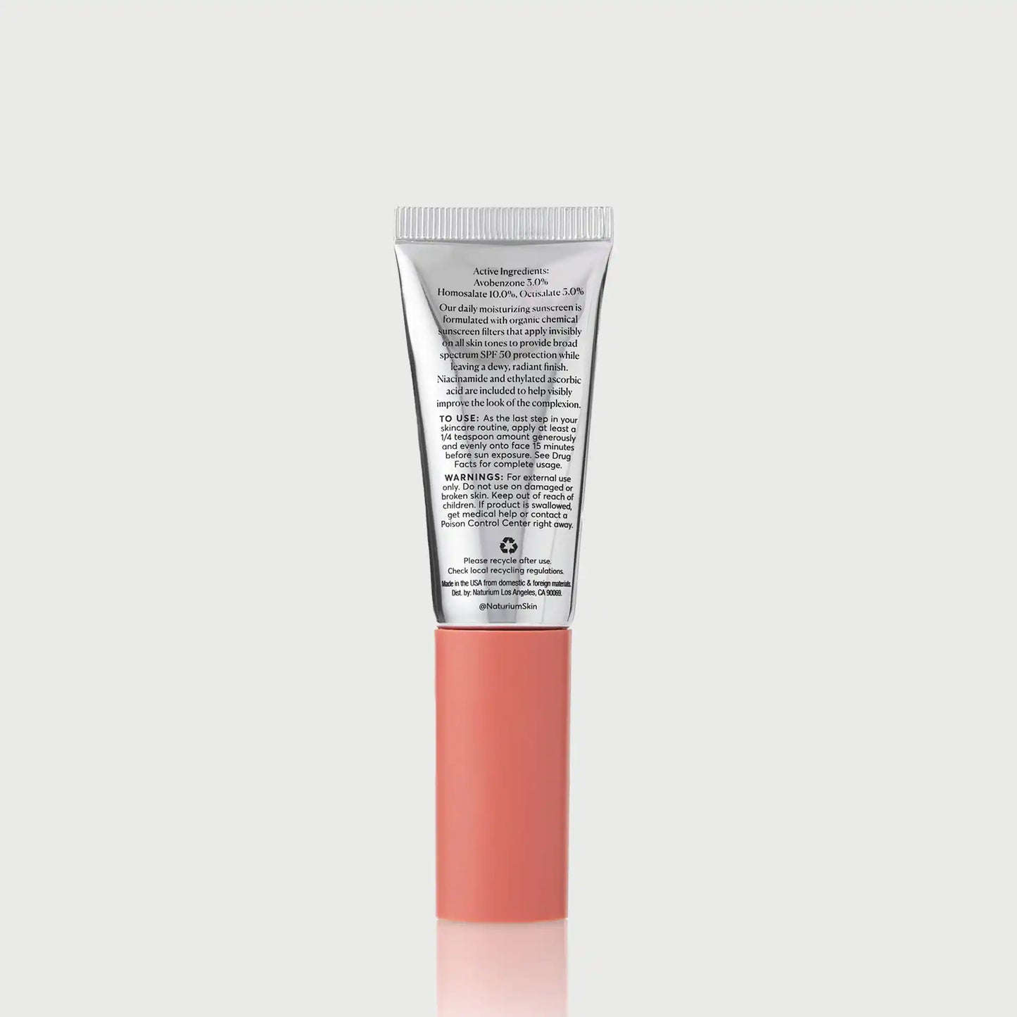dew-glow-moisturizer-spf-50-travel-size-m3 NATR-10157_Dew-Glow-Moisturizer-SPF-50-Mini_back_capon_bonebkgd_d7cb9bbb-e294-42e2-8d5a-28c73c09b5b5.webp