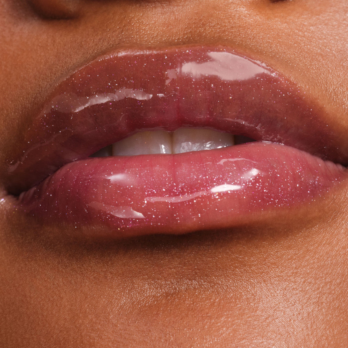 phyto-glow-lip-balm-shimmer-solar-u4 NATR-60145-Phyto-Glow-Lip-Hover-Solar.jpg